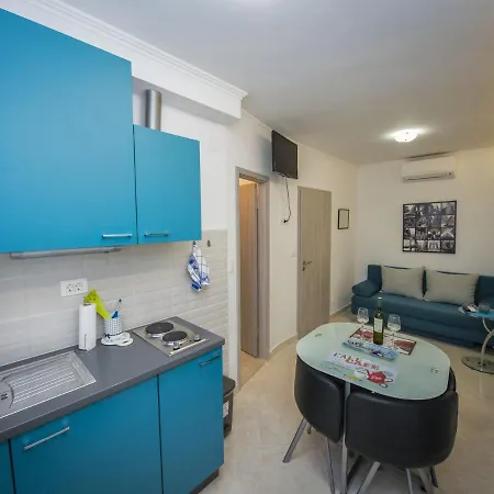 Mar - With View Apartment *